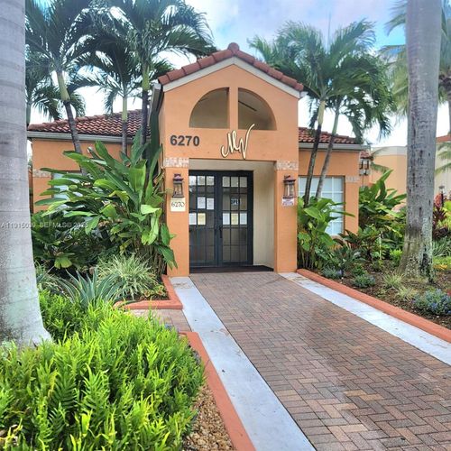 apt-201-6272 Nw 186th St, Hialeah, FL, 33015-6032 | Card Image