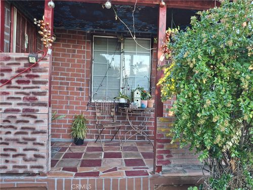 8024 Katherine Ave, Panorama City, CA, 91402-5311 | Card Image