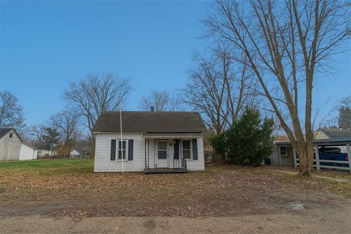 210 Parrish St, Paris, IL, 61944-1154 | Card Image