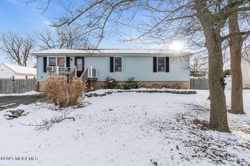 615 Monmouth Ave, Port Monmouth, NJ, 07758-1614 | Card Image