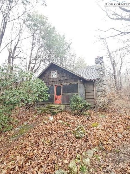 10884 Nc Highway 105 S, Banner Elk, NC, 28604-8658 | Card Image