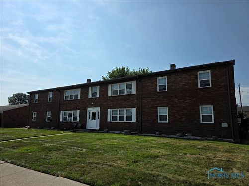 apt-7-105 Blair Dr, Walbridge, OH, 43465-1006 | Card Image