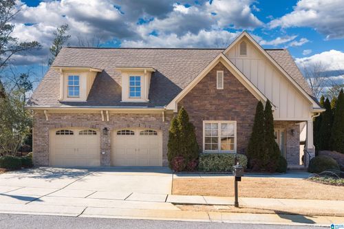 1062 Danberry Ln, HOOVER, AL, 35242-8501 | Card Image