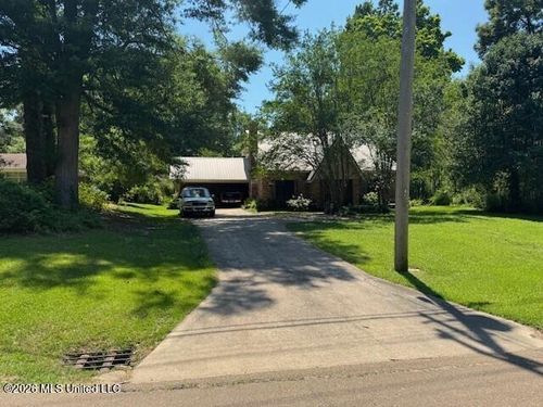 770 Highland Dr, Yazoo City, MS, 39194-5508 | Card Image