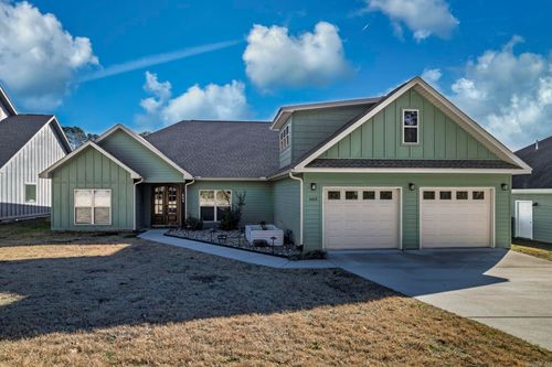 664 Hiram Dr, Bauxite, AR, 72011-8035 | Card Image