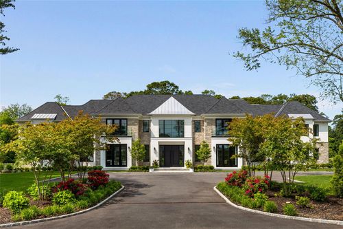 30 Evans Dr, Glen Head, NY, 11545-3146 | Card Image