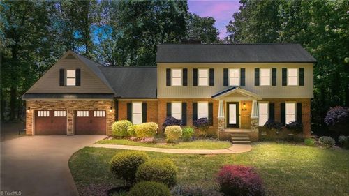2085 Huntington Woods Dr, Lexington, NC, 27295-8705 | Card Image