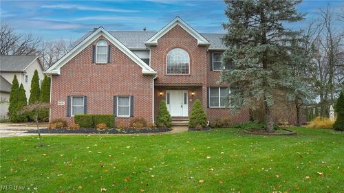 16096 Heatherwood Ct, Strongsville, OH, 44149-5861 | Card Image