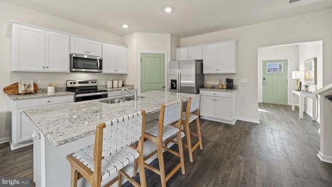 230 Waterfront Dr, House other with 5 bedrooms, 3 bathrooms and null parking in RAPHINE VA | Image 7