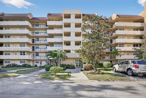 564-3671 Environ Blvd, Lauderhill, FL, 33319-4296 | Card Image