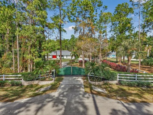 3331 3rd Ave Nw, Naples, FL, 34120-2717 | Card Image