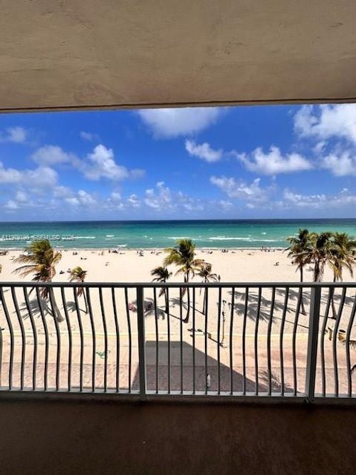 apt-403-300 Oregon St, Hollywood, FL, 33019-2030 | Card Image