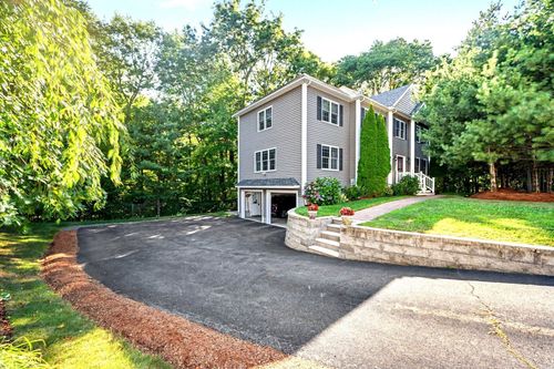 44 Ashwood Ave, Wilmington, MA, 01887 | Card Image