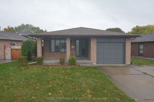 699 Classic Drive, London East, ON, N6W5X1 | Card Image