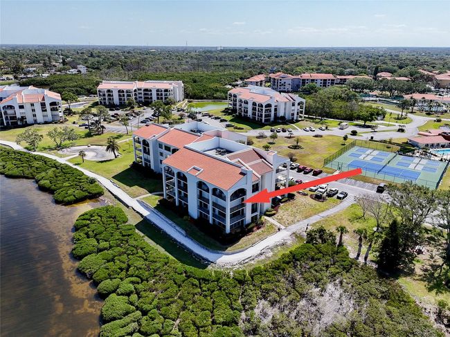 433 - 433 Mariner Dr, Condo with 2 bedrooms, 2 bathrooms and null parking in Tarpon Springs FL | Image 4