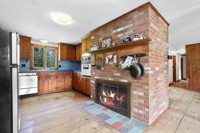 324 Western Ave, House other with 3 bedrooms, 2 bathrooms and 6 parking in Sherborn MA | Image 8