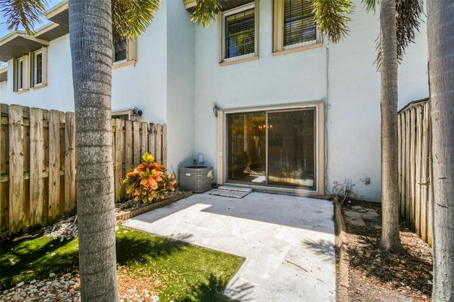 APT-11 - 410 N Cypress Dr, Townhouse with 2 bedrooms, 2 bathrooms and null parking in Tequesta FL | Image 33