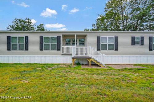 209 Tracy Ln, Drums, PA, 18222-2032 | Card Image