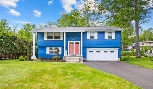 9 Hitching Post Rd, Mountain Top, PA, 18707-2221 | Card Image