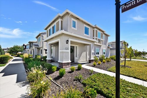 5048 Cumberland Dr, Roseville, CA, 95747-4451 | Card Image