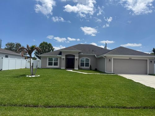 2225 Se Merrill Rd, Port St. Lucie, FL, 34952-7026 | Card Image