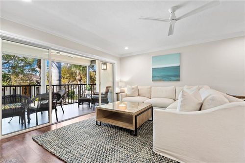 202-1063 8th St, NAPLES, FL, 34102-8217 | Card Image