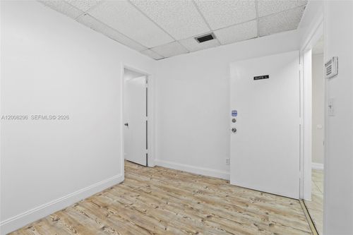 202-l-8358 W Oakland Park Blvd, SUNRISE, FL, 33351-7319 | Card Image
