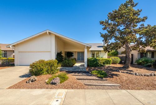 8826 Oakmont Dr, Santa Rosa, CA, 95409-6446 | Card Image