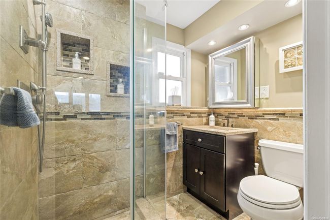 40 Balsam Ln, House other with 3 bedrooms, 2 bathrooms and null parking in Commack NY | Image 17