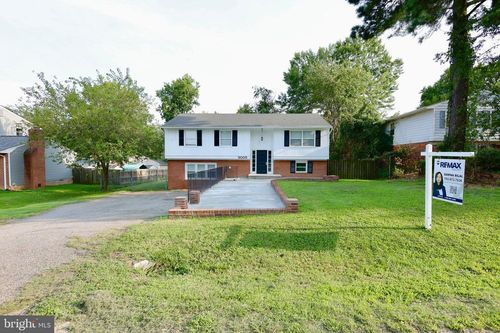 5005 Blake Dr, FREDERICKSBURG, VA, 22407-6806 | Card Image