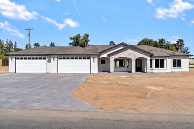 18759 Varden Drive, House other with 4 bedrooms, 3 bathrooms and null parking in Madera CA | Image 1