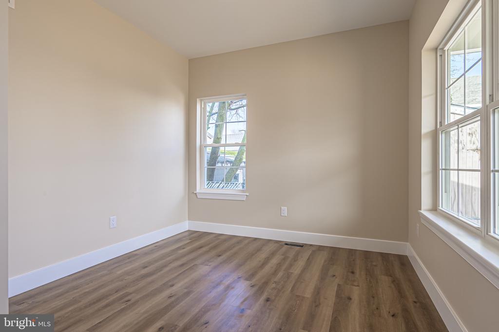 Residential Lease in MILLVILLE 3