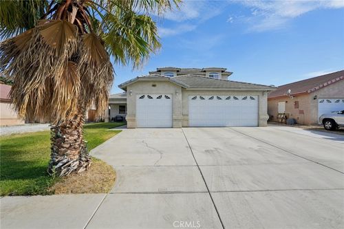 16657 Country Ranch Ct, Victorville, CA, 92395 | Card Image