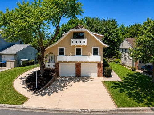 1423 Garden Ave, Allentown, PA, 18103-8310 | Card Image