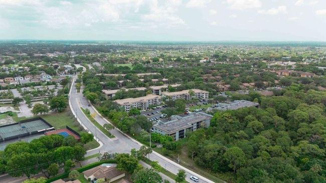 APT-205 - 7579 Nw 79 Th Ave, Condo with 2 bedrooms, 2 bathrooms and null parking in Tamarac FL | Image 35