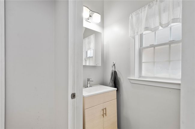 2113 Wharton St, House other with 3 bedrooms, 2 bathrooms and null parking in Pittsburgh PA | Image 13