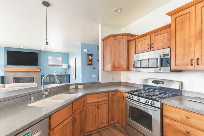 1282 Cathedral Point Dr, House other with 4 bedrooms, 3 bathrooms and null parking in Verona WI | Image 13