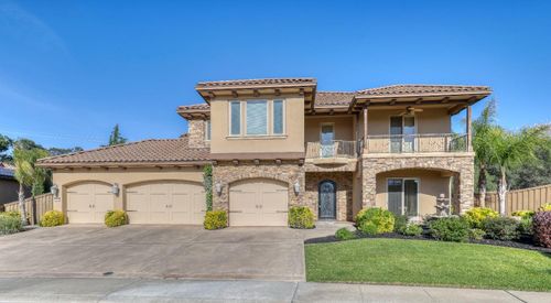 671 Avalanche Peak Way, Folsom, CA, 95630-1589 | Card Image
