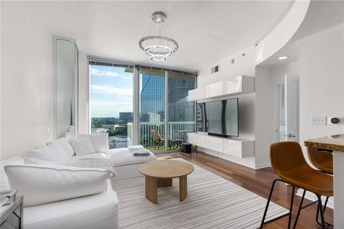 unit-1304-3324 Peachtree Rd Ne, Atlanta, GA, 30326-1476 | Card Image