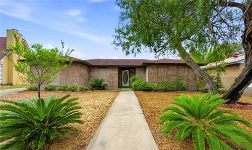 4165 Eagle Dr, Corpus Christi, TX, 78413-2023 | Card Image