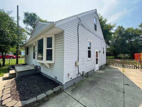 26031 Parkington St, Roseville, MI, 48066-3328 | Card Image