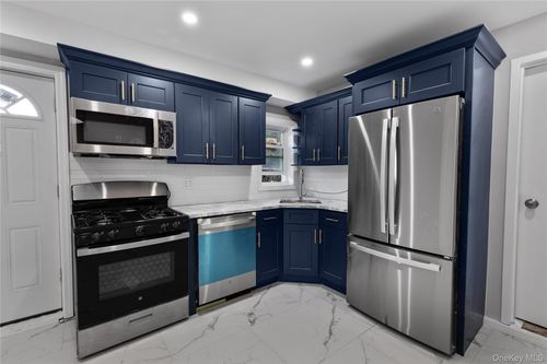 lower-840 E Broadway, Long Beach, NY, 11561-4882 | Card Image