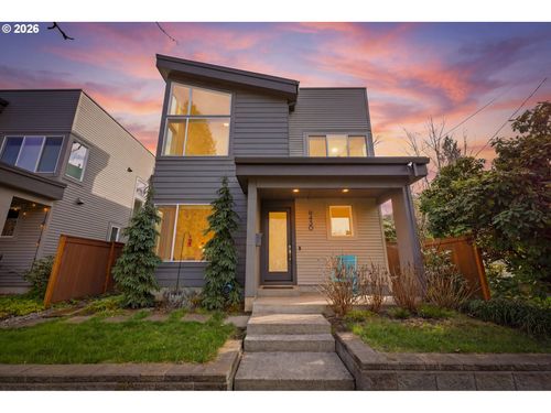 6430 Ne 31st Ave, Portland, OR, 97211-6623 | Card Image