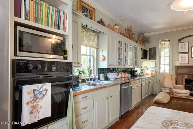 17-web-or-mls-331 E Carriere St-21 | Image 17
