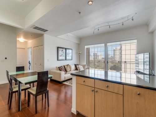 apt-709-3225 Turtle Creek Blvd, Dallas, TX, 75219-5463 | Card Image