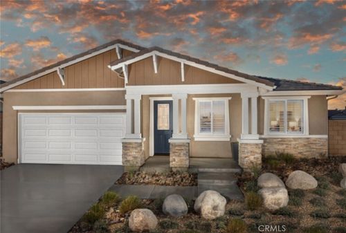 13869 Mesa View Dr, Victorville, CA, 92392-3711 | Card Image