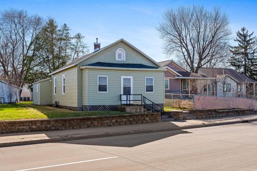 1407 4th Street, La Crosse, WI, 54601 | Card Image