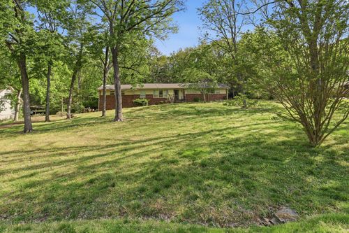 1318 Burton Valley Rd, Nashville, TN, 37215-4306 | Card Image