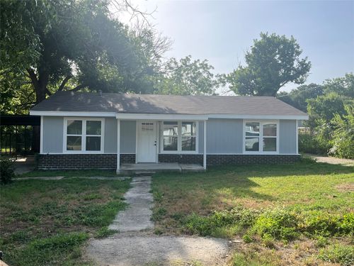 642 Astoria Ave, Azle, TX, 76020-4102 | Card Image