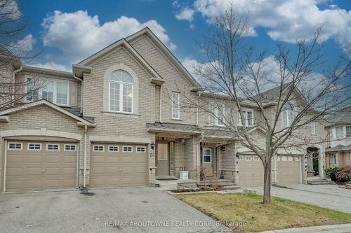 20-1290 Heritage Way, Oakville, ON, L6M4M4 | Card Image